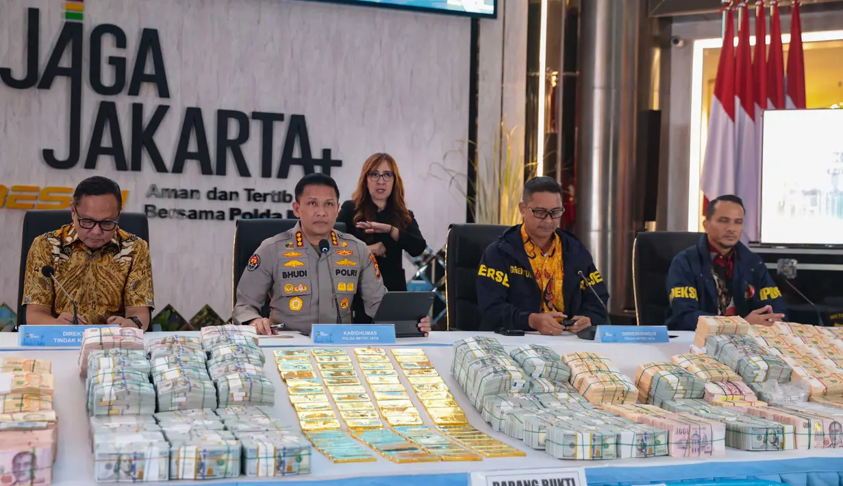 Kabid Humas Polda Metro Jaya Kombes Budi Hermanto saat konferensi pers di Mapolda Metro Jaya, Jakarta, Jumat (10/7/2026). (KLY/ Budi Santoso)