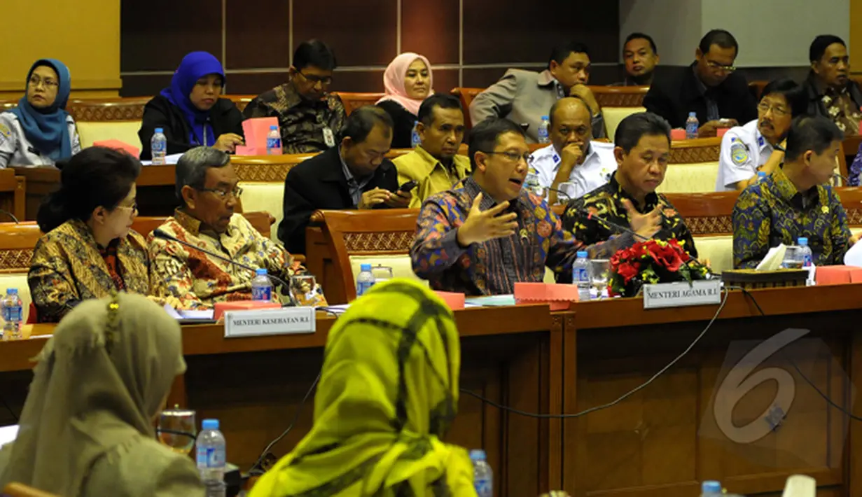 Suasana rapat tiga Kementerian bareng Komisi VIII membahas tentang evaluasi penyelenggaraan ibadah haji 2014 M, Jakarta, Selasa (27/1/2015). (Liputan6.com/Andrian M Tunay)