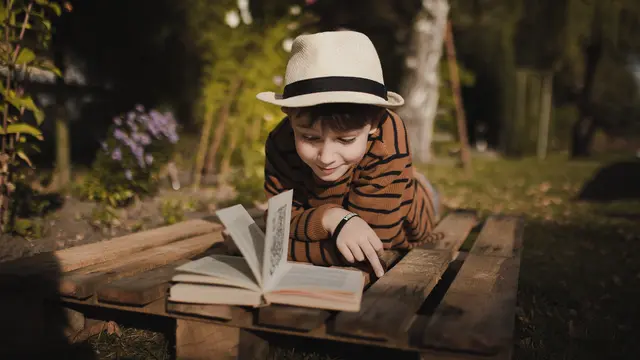 ilustrasi ciri-ciri legenda/Dominika Roseclay/pexels