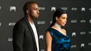 Pasangan Kim dan kanye West disebut tengah mempersiapkan proses cerai mereka sebelum ulang tahun pernikahan mereka yang ke-3. Namun saat ini dikabarkan keduanya tidak jadi berpisah dan kembali bersama. (AFP/Bintang.com)