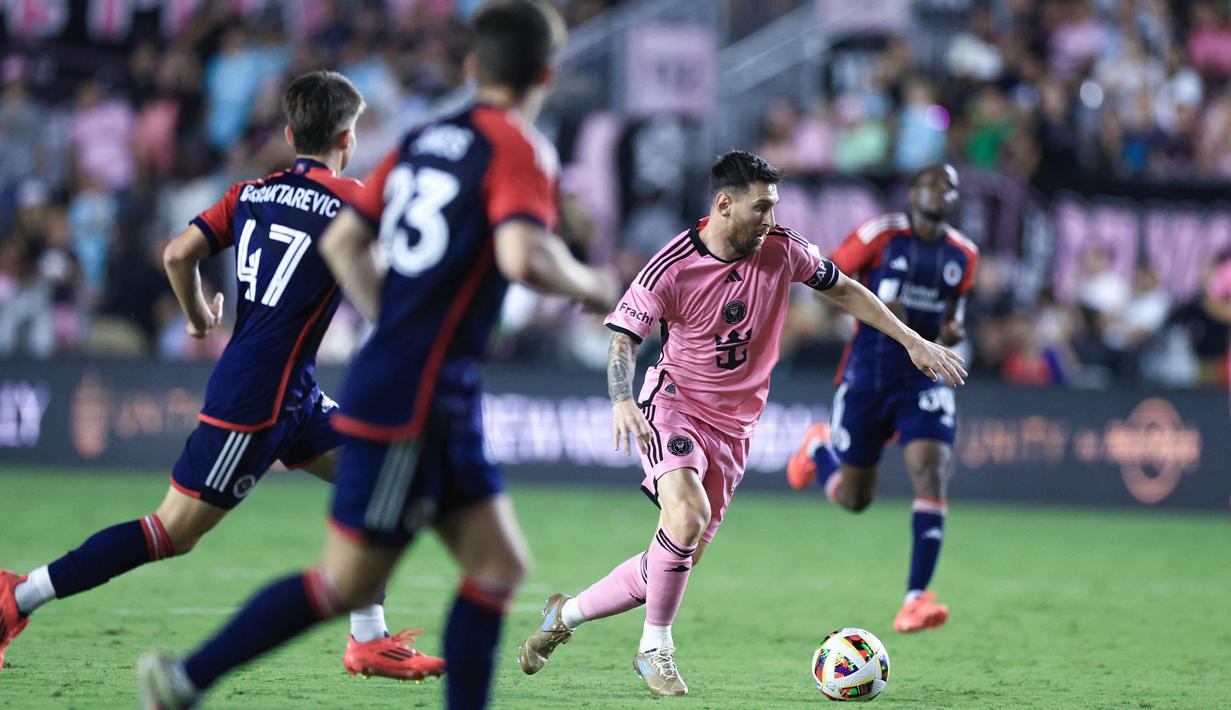 Lionel Messi kembali menunjukkan keajaibannya disaat tim membutuhkan sosok yang mampu memecahkan kebuntuan. (AFP/Carmen Mandato)