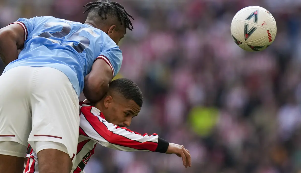 Keberhasilan ini menjaga asa City untuk meraih tiga gelar musim ini selain Premier League dan Liga Champions. (AP Photo/ Alastair Grant)