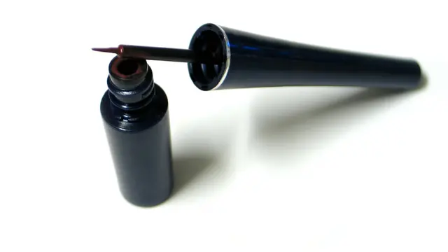 eyeliner