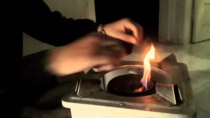 Nunggu Buka Puasa, Yuk! Dugem Pakai Kompor Gas