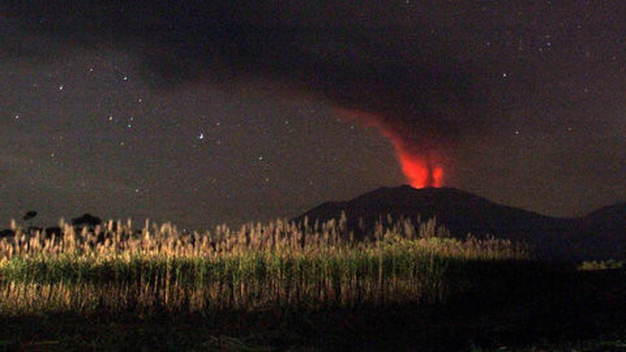 BNPB sebut status Gunung Raung sudah aman untuk penerbangan