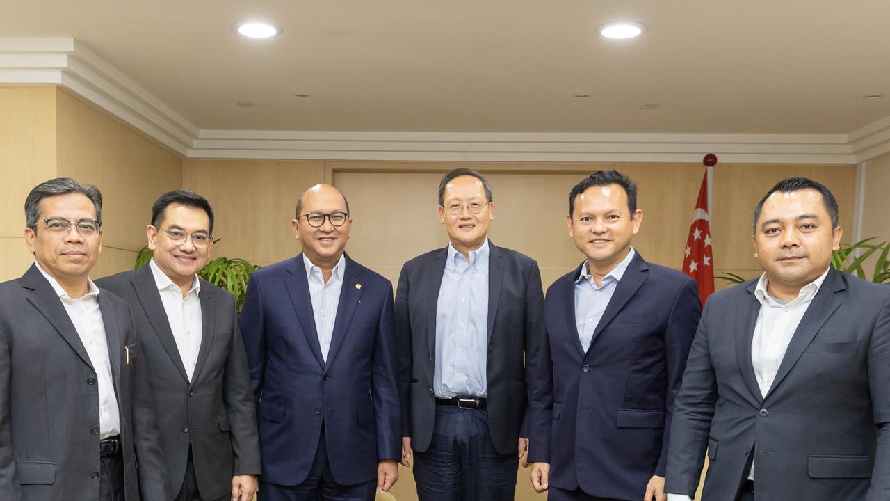 Menteri Investasi/Kepala Badan Koordinasi Penanaman Modal (BKPM), Rosan Roeslani di Singapura
