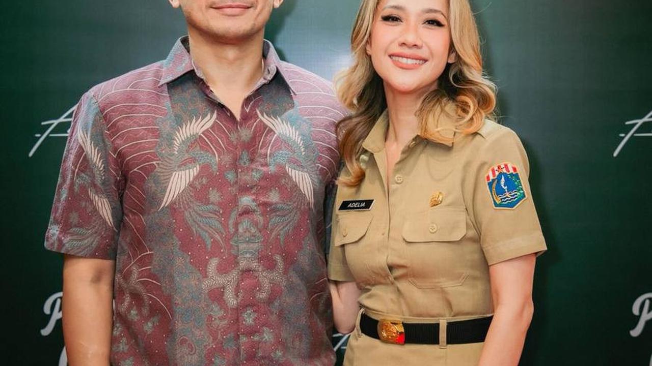 Hadiri Gala Premier