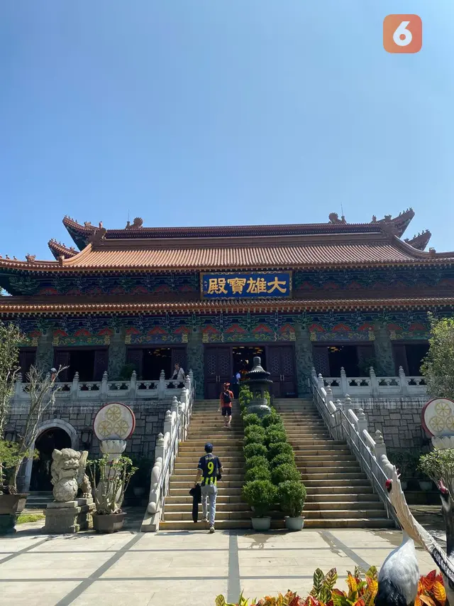 Po Lin Monastery