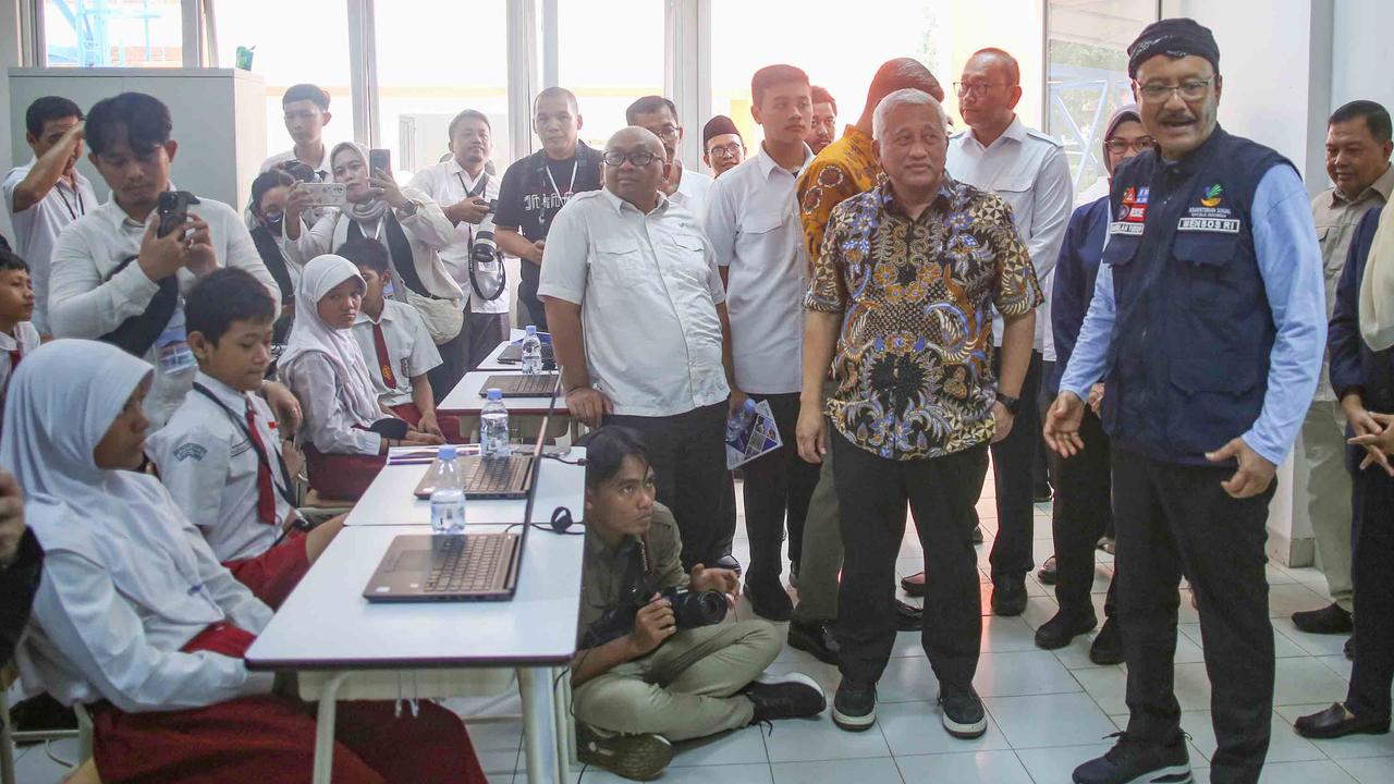 FOTO: Riang Gembira Calon Siswa Sekolah Rakyat Jalani Program Simulasi di Sentra Handayani