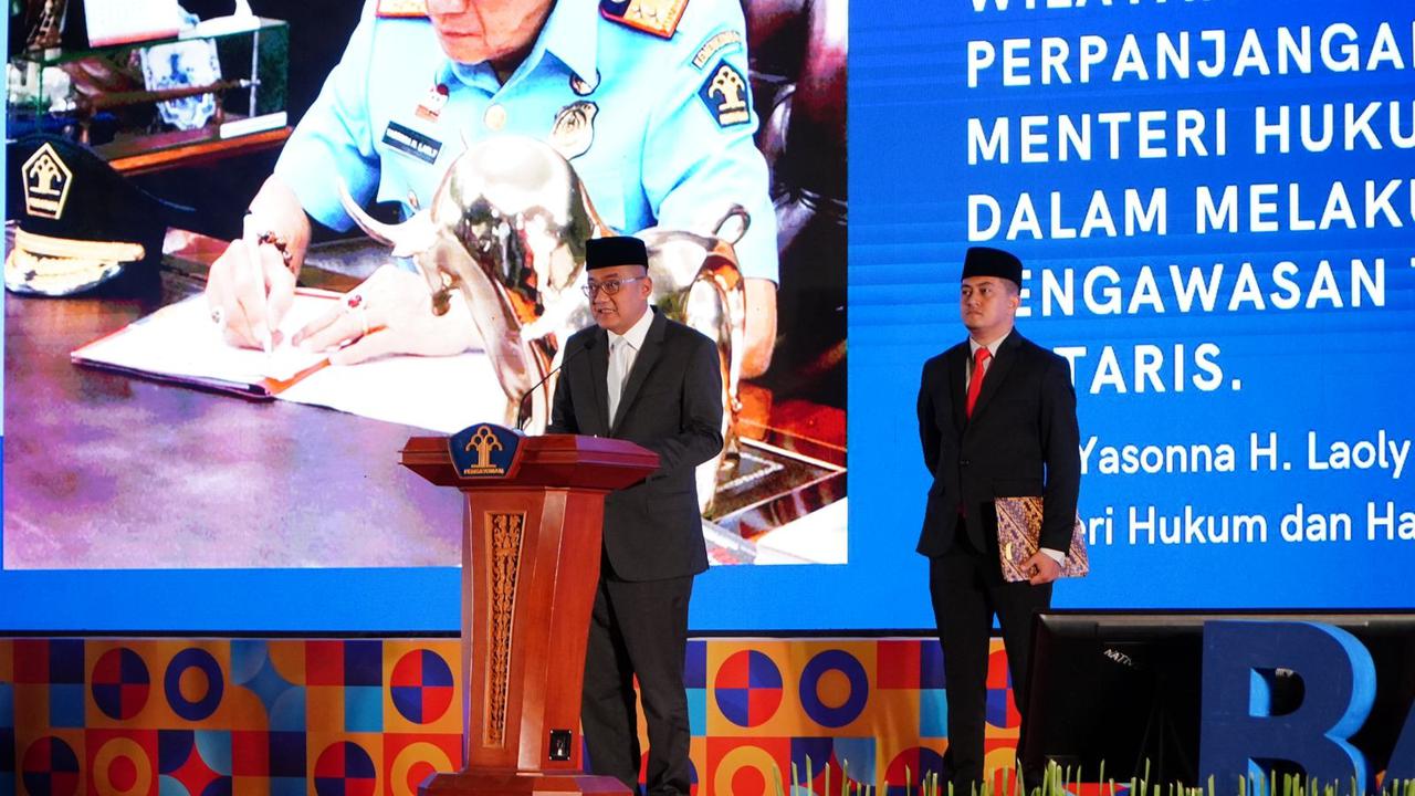 Direktur Jenderal Administrasi Hukum Umum (Ditjen AHU), Cahyo R. Muzhar dalam Rapat Kerja Teknis Pelayanan Administrasi Hukum Umum di depan perwakilan seluruh Kanwil Kemenkumham. (Istimewa)