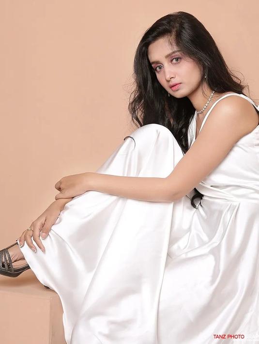 <p>Sehnaz Nur Nabiila pernah mendapat peran khusus di FTV berjudul Preman Pensiun Kesempatan Kedua. (FOTO: instagram.com/sehnaznabillla/)</p>