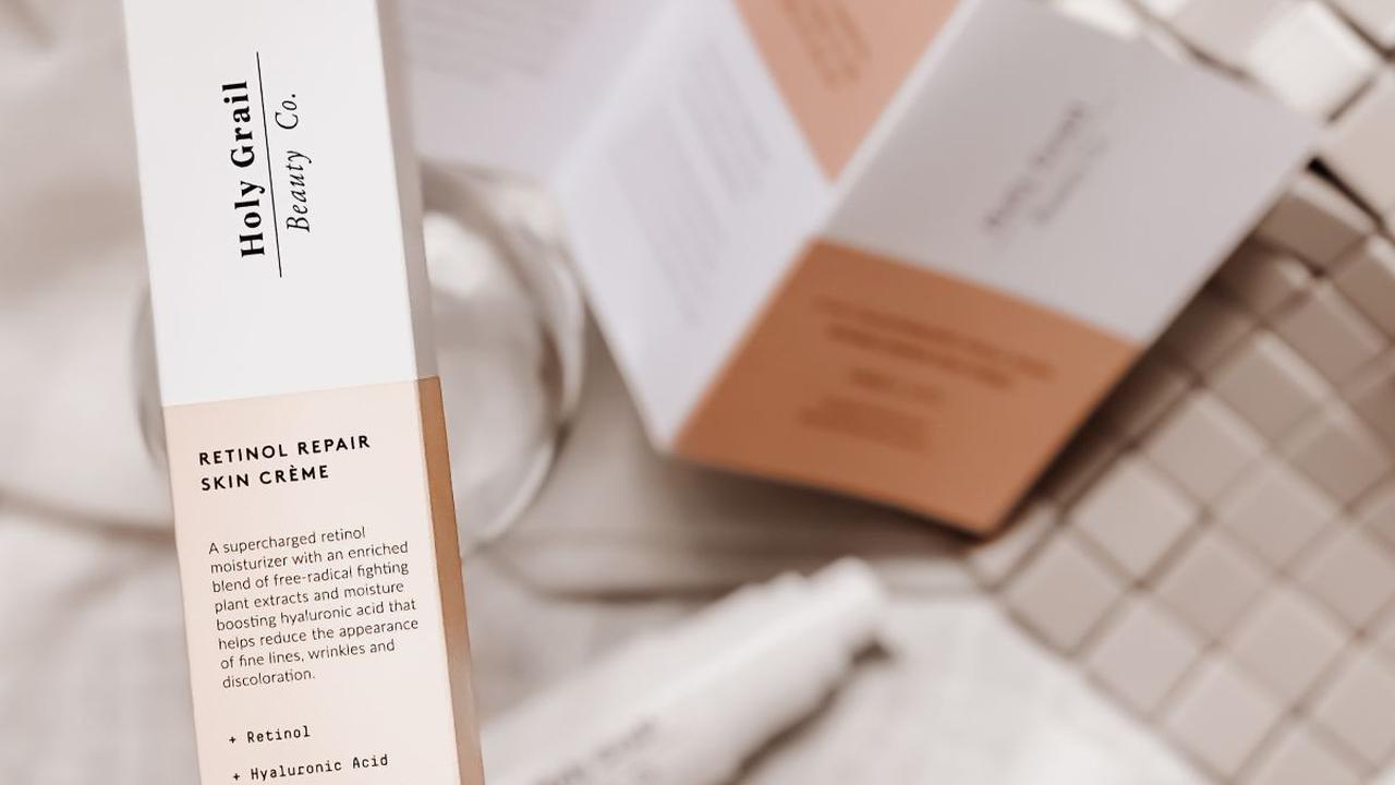 <b>Gunakan Skincare dengan Kandungan Eksfoliator&nbsp;</b>
