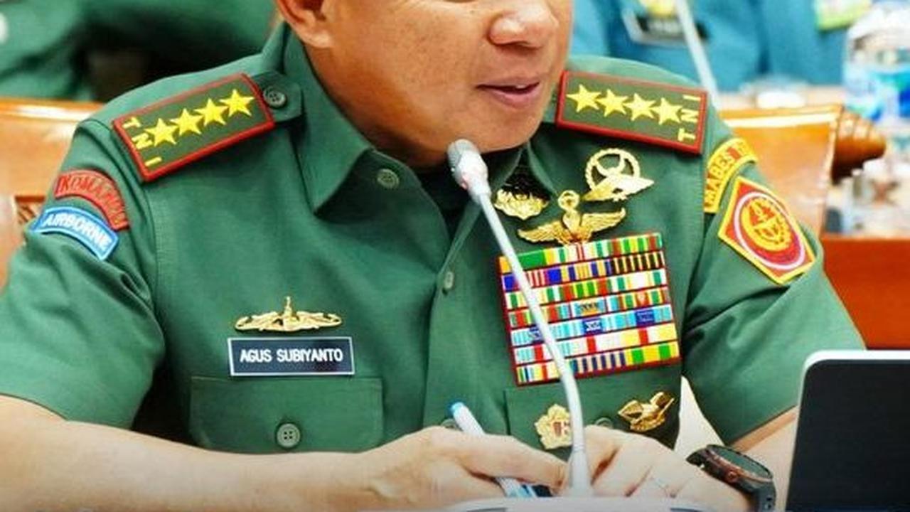 Sang Jenderal juga tidak akan segan-segan untuk menindak tegas para prajurit yang melanggar aturan. Tidak terkecuali berkaitan dengan judi online. <br>