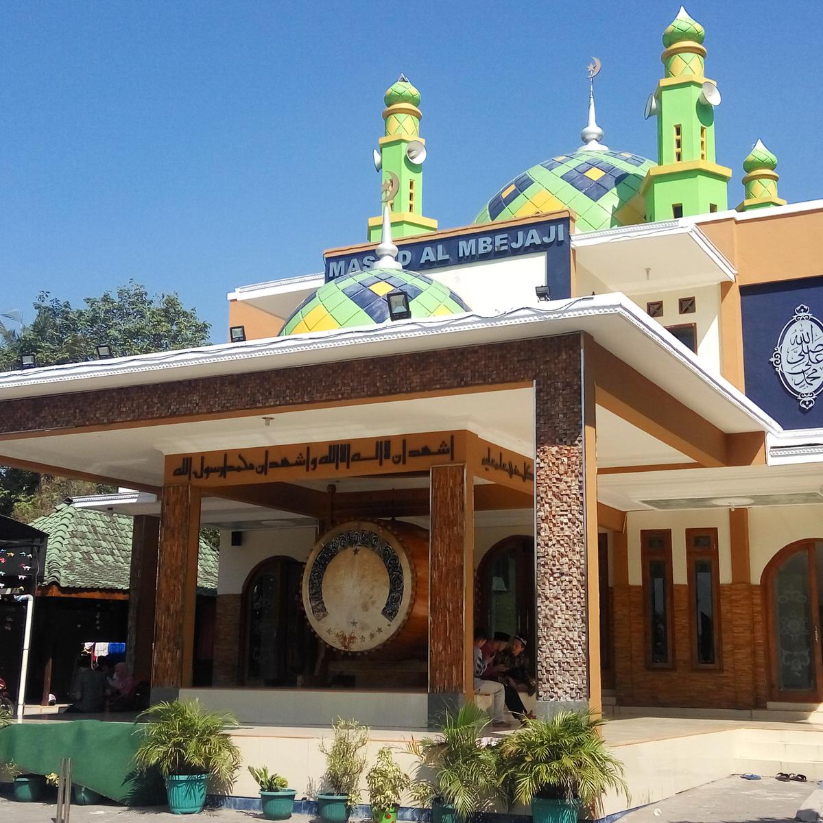 Masjid Al Mbejaji Pondok Pesantren Ora Aji Tundan, lokasi yang dipilih Deddy Corbuzier untuk mengucap syahadat (Switzy Sabandar)