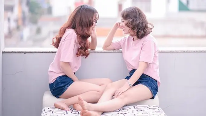 Ketawa bareng sahabat./Copyright pixabay.com