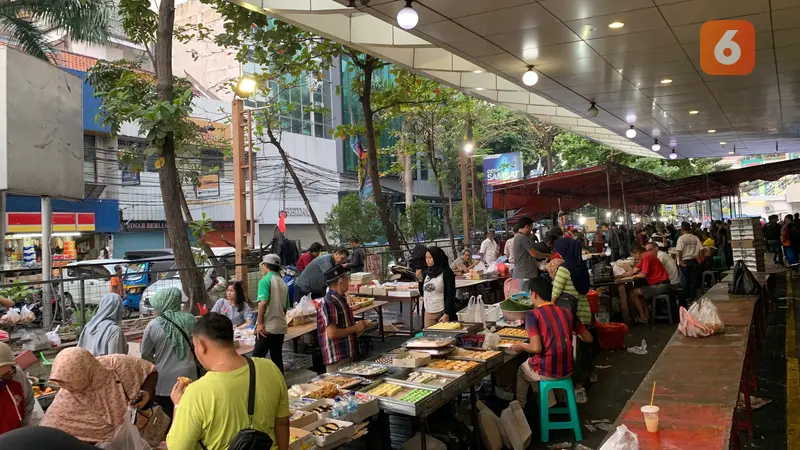 Berburu Kue Tradisional nan Murah di Kue Subuh Melawai