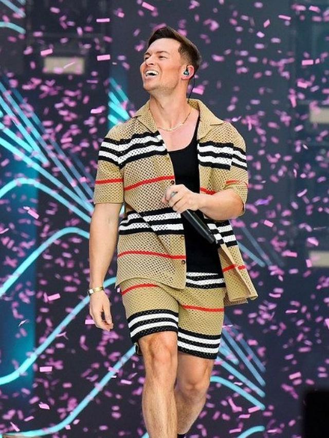 Joel Corry Tampil Khusus Dalam Kolaborasi Tinder dengan Warner Music
