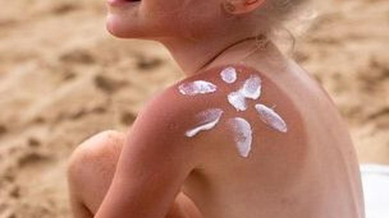 14 Rekomendasi Sunscreen Untuk Anak, Mulai Harga Termurah