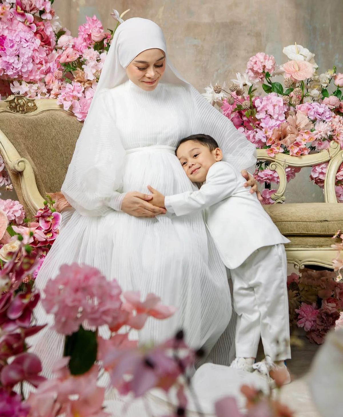 Potret Sederhana Maternity Shoot Lesti Kejora, Aksi Baby Levian Curi Fokus