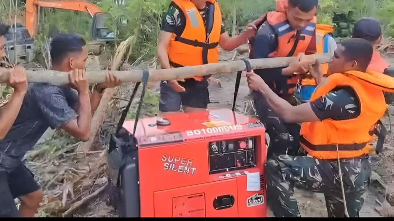 Sinergi TNI-PLN Pulihkan Listrik Desa Terpencil: Distribusi Genset Aceh Barat Pasca-Bencana Banjir