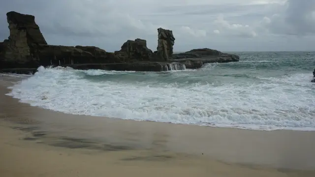 Pantai Klayar Pacitan