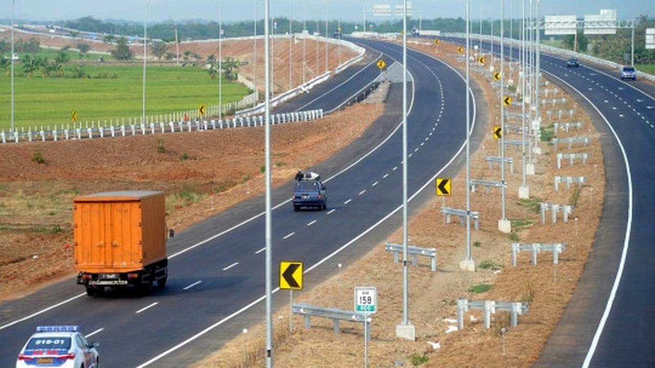 Melihat kelengangan Tol Cipali yang akan digunakan para pemudik