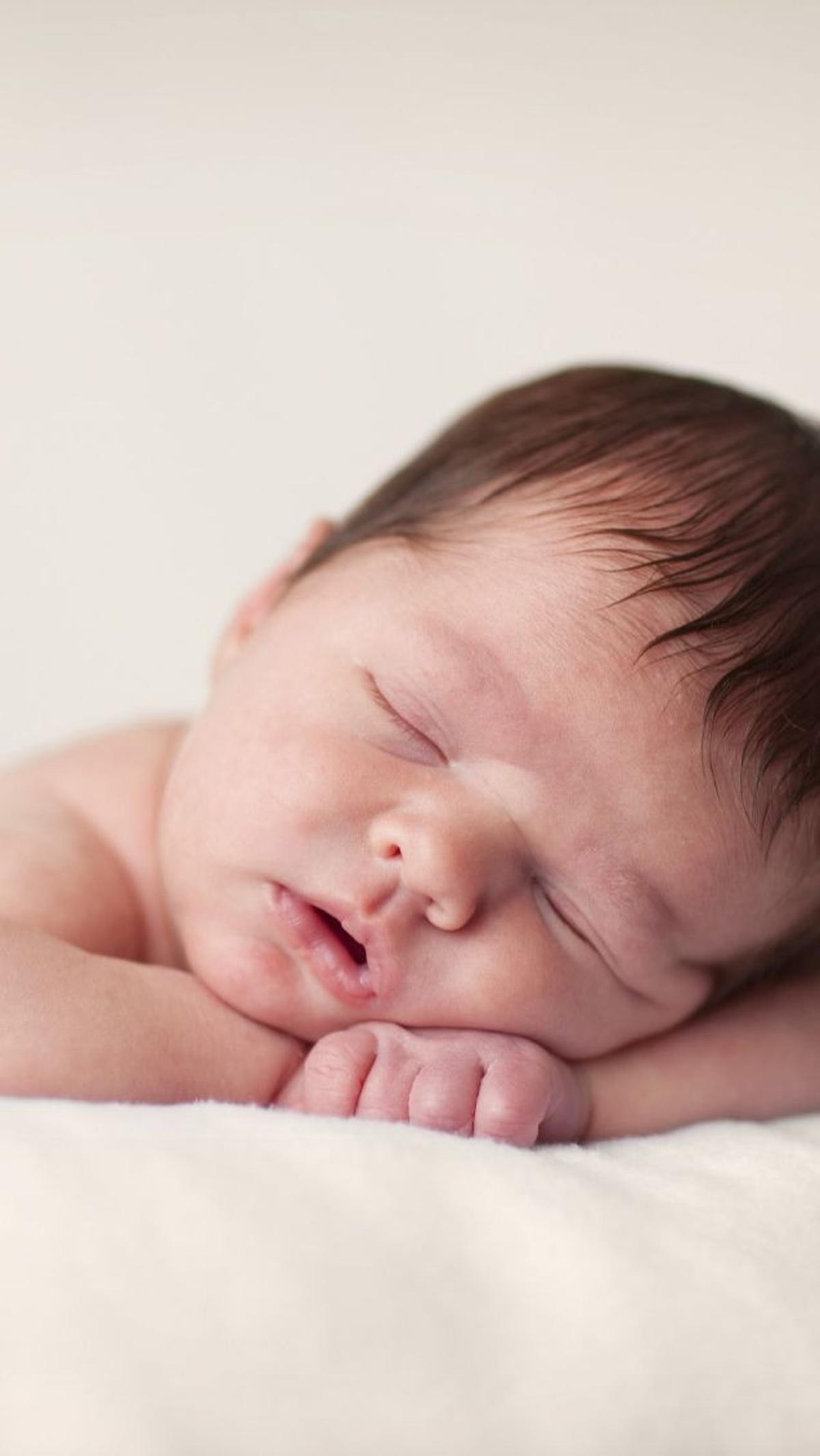 "Kehilangan seorang bayi adalah pengalaman yang memilukan yang tidak seharusnya dihadapi oleh orang tua," demikian pernyataan mereka.