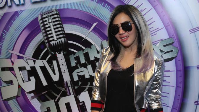 Kompaknya Gaya Rambut Syahrini Kylie Jenner Rayakan Hari 