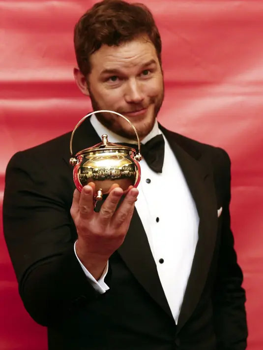 Selain Jennifer Lawrence dan Chris Pratt, Passengers juga dibintangi Michael Sheen, Laurence Fishburne, Robert Larriviere, dan Barbara Jones. Film garapan Morten Tyldum ini dijadwalkan rilis pada 2016. (Bintang/EPA)