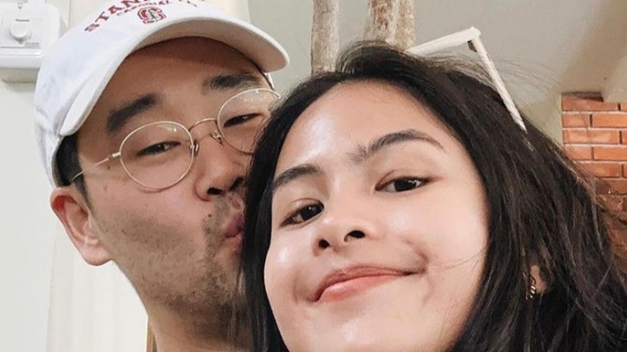 Selama ini Jesse dan Maudy juga tak ragu membagikan momen romantis berdua. Meski tak sering, beberapa kali keduanya membagikan potret saat jalan-jalan bersama layaknya pasangan baru.