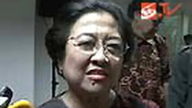 Megawati: Yang Penting Lihat Bola Saja
