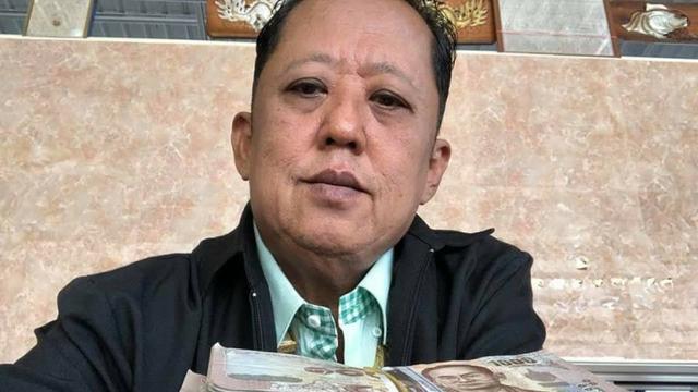 Juragan durian buat sayembara (foto: Kwong Wah)