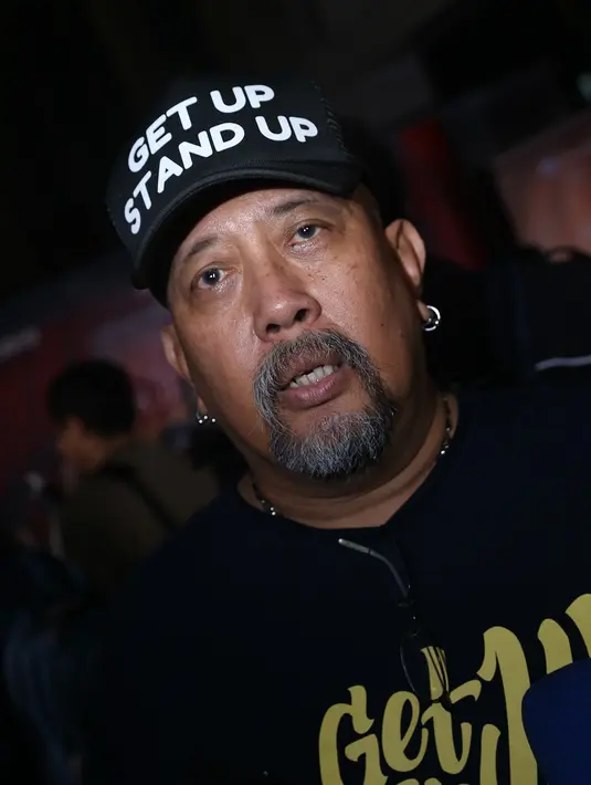 Kata Indro, stand up comedy mulai masuk ke berbagai kalangan dan bisa diterima seluruh elemen masyarakat. (Andy Masela/Bintang.com)