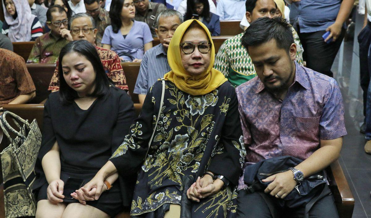 Karena tak sesuai target capaian, akhirnya blok BMG ditutup saat <i>ROC Oil Company Ltd</i> menghentikan produksi minyak mentahnya, hal ini dikatakan langsung oleh Evita Maryanti, Mantan Deputi Pendanaan dan Manajemen Risiko Pertamina.<br>