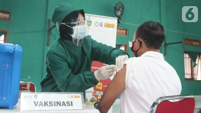 Mobil Klinik Indosat Ooredoo Berteknologi 5G Percepat Data Vaksinasi