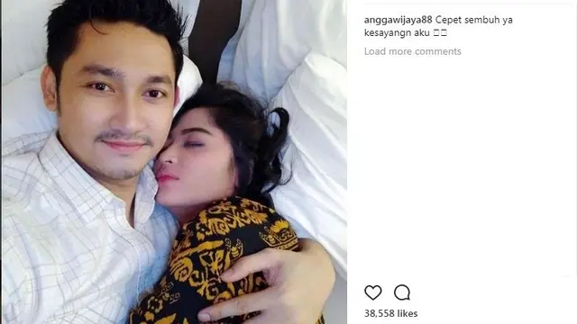 Dewi Perssik dan Angga Wijaya