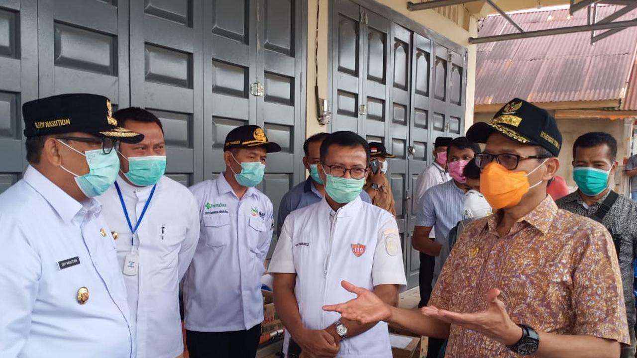 Gubernur Sumbar, Irwan Prayitno meninjau perbatasan Sumbar - Riau.