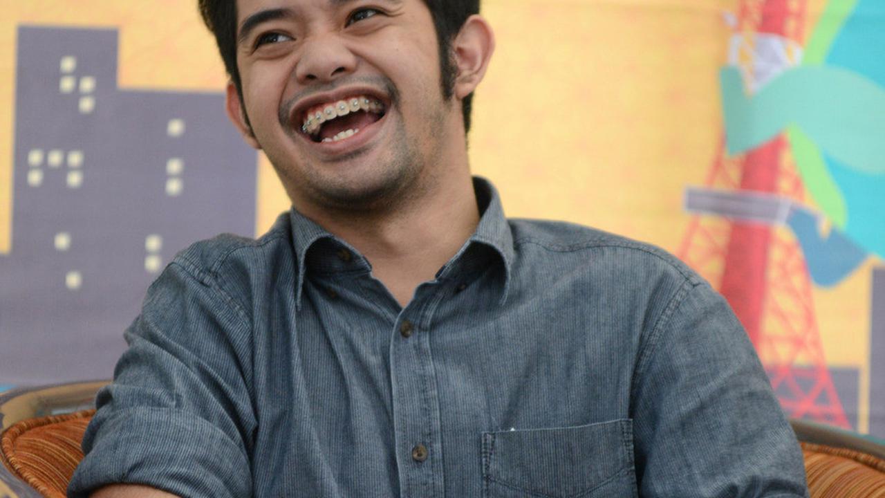 ryan adriandhy_launching novel dan yubisashi guide book kokoronotomo