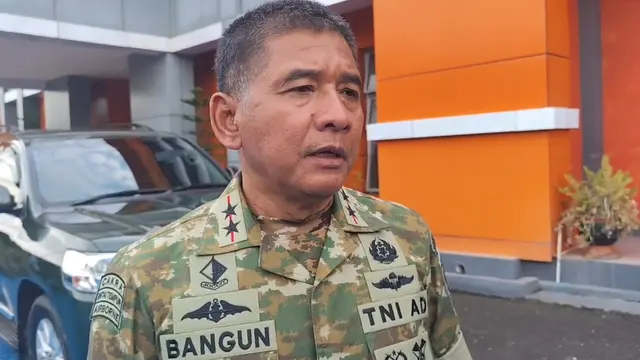 Panglima Kodam XIV/Hasanuddin, Mayjen TNI Bangun Nawoko.