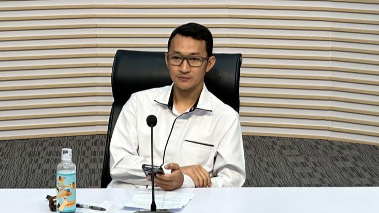 Geledah Rumah Robert Bonosusatya, KPK Sita Uang Hampir Rp1,8 Miliar Terkait Kasus Rita Widyasari