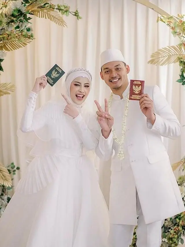 Momen Pernikahan Selebgram Aghnia Punjabi, Mewah dan Glamour