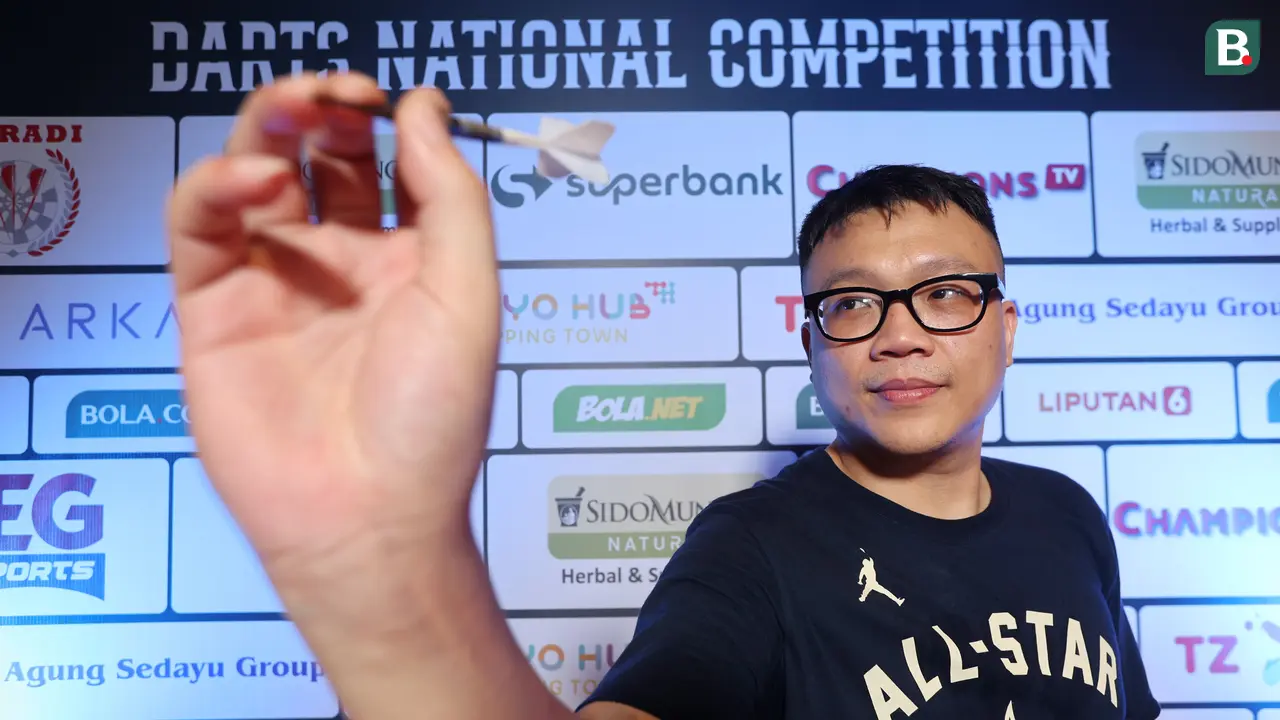 Foto: Aksi Memukau Benny Tandean, Debutan Langsung Jadi Juara Darts National Competition Series 03