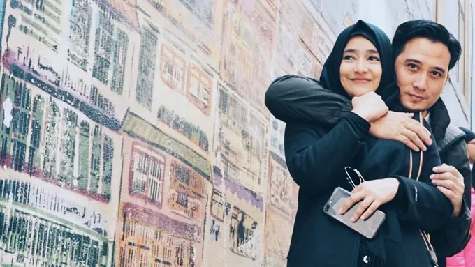 [Fimela] Cindy Fatikasari dan Teuku Firmansyah