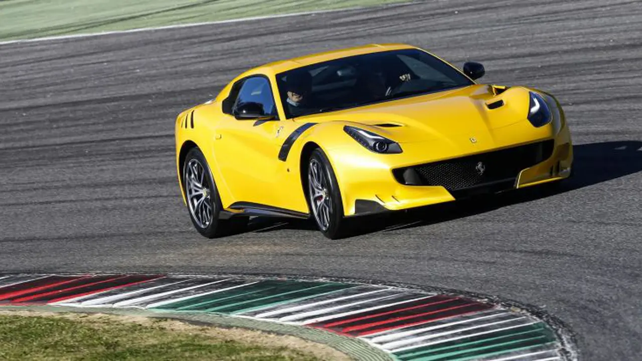 Cuma Sebulan, 799 Unit Ferrari F12tdf Ludes Terjual