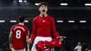 <p>Penyerang Manchester United (MU) Alejandro Garnacho&nbsp;berselebras setelah mencetak gol ke gawang&nbsp;Fulham&nbsp; pada pekan ke-16 Liga Inggris 2022/2023 di Craven Cottage, London, Minggu (13/11/2022). Manchester United sukses memenangkan laga secara dramatis. (AP Photo/Leila Coker)</p>