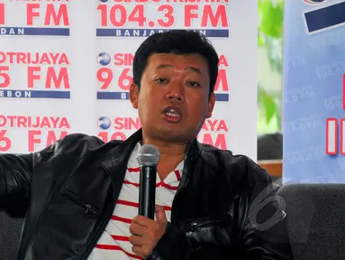 Kepala BNP2TKI Nusron Wahid saat menjadi pembicara dalam diskusi 'Elegi untuk TKI' di Jakarta, Sabtu (18/4/2015). Diskusi tersebut membahas tentang ribuan TKI yang tengah terjerat masalah hukum di luar negeri. (Liputan6.com/Yoppy Renato)