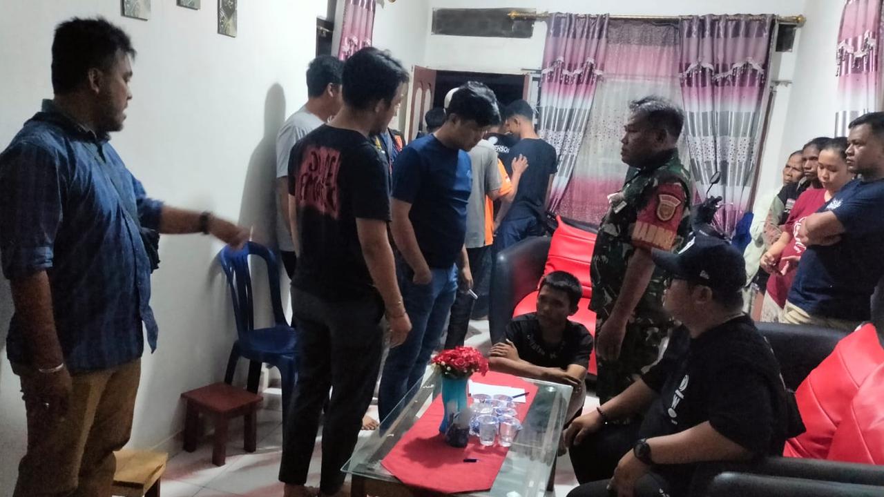 Orangtua Pergi ke Luar Kota, Anak PNS Bawa Wanita ke Rumah Lalu Disekap dan Diperkosa Bergilir