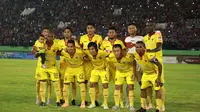 Srwijaya Lolos ke babak Final  setelah menang 2-1 atas Arema di Stadion manahan Solo, Minggu (11/10/2015). (Bola.com/Nicklas Hanoatubun).