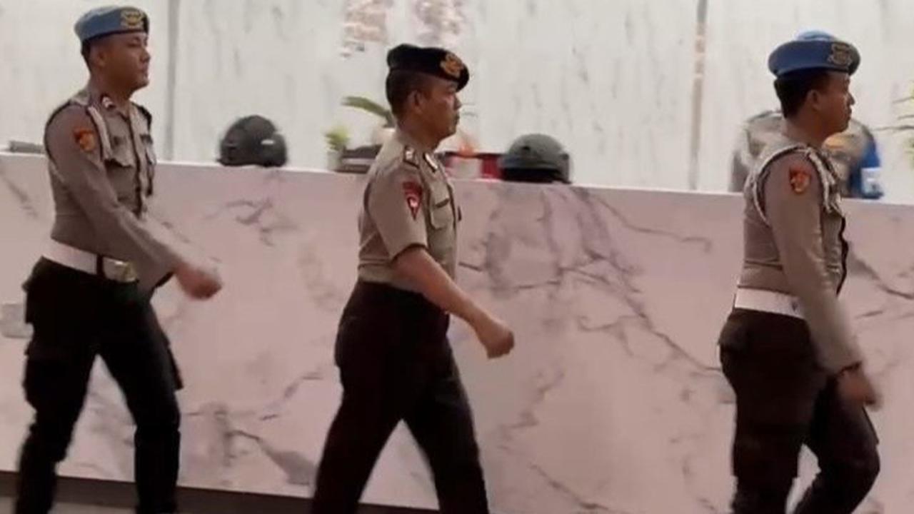 Curhat dan Air Mata Permintaan Maaf Bripka Rohmad ke Keluarga Affan Kurniawan: Tak Ada Niat Menghilangkan Nyawa