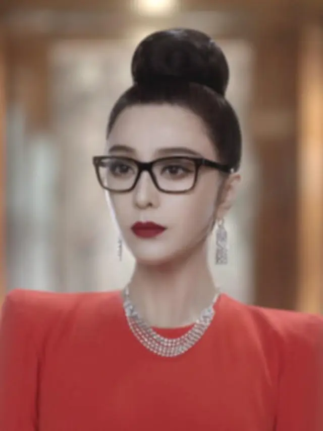 Tampilan Glamor Diane Kruger-Penelope Cruz Pakai Perhiasan Berharga Fantastis di Film The 355